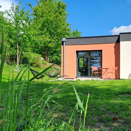 Logement Neuf A 2 Pas Du Lac La Bridoire Esterno foto