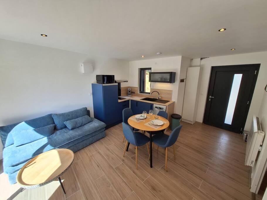 Logement Neuf A 2 Pas Du Lac La Bridoire Esterno foto