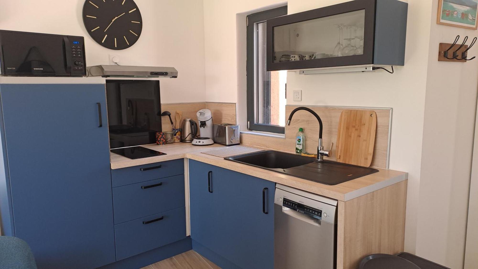 Logement Neuf A 2 Pas Du Lac La Bridoire Esterno foto