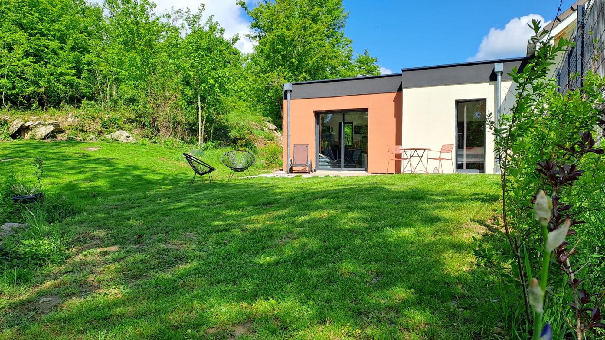 Logement Neuf A 2 Pas Du Lac La Bridoire Esterno foto
