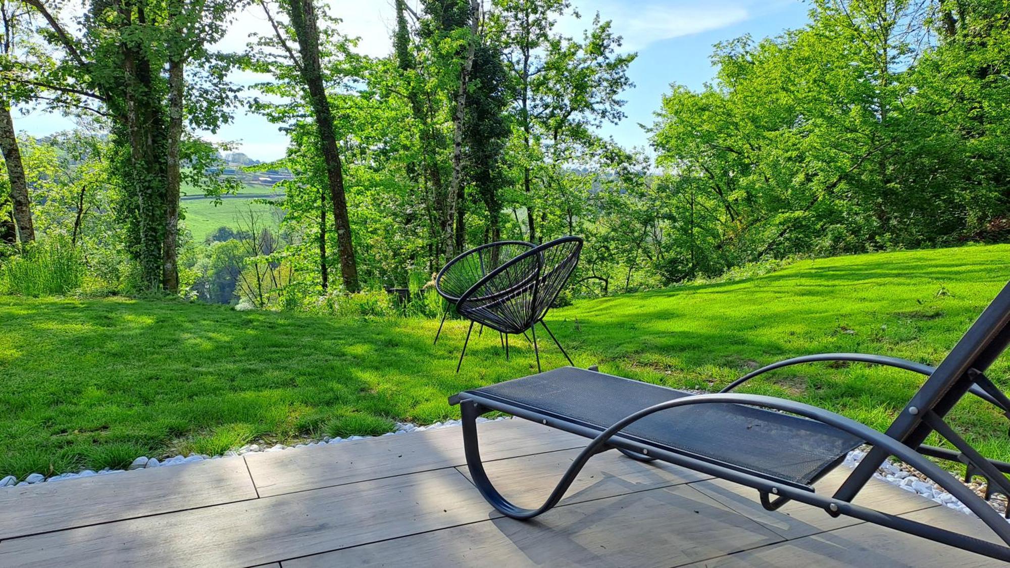 Logement Neuf A 2 Pas Du Lac La Bridoire Esterno foto